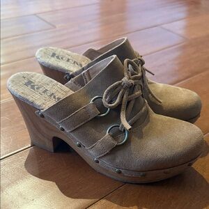Kork-Ease Brown Suede Mules with Wooden Heel size 8 Leather